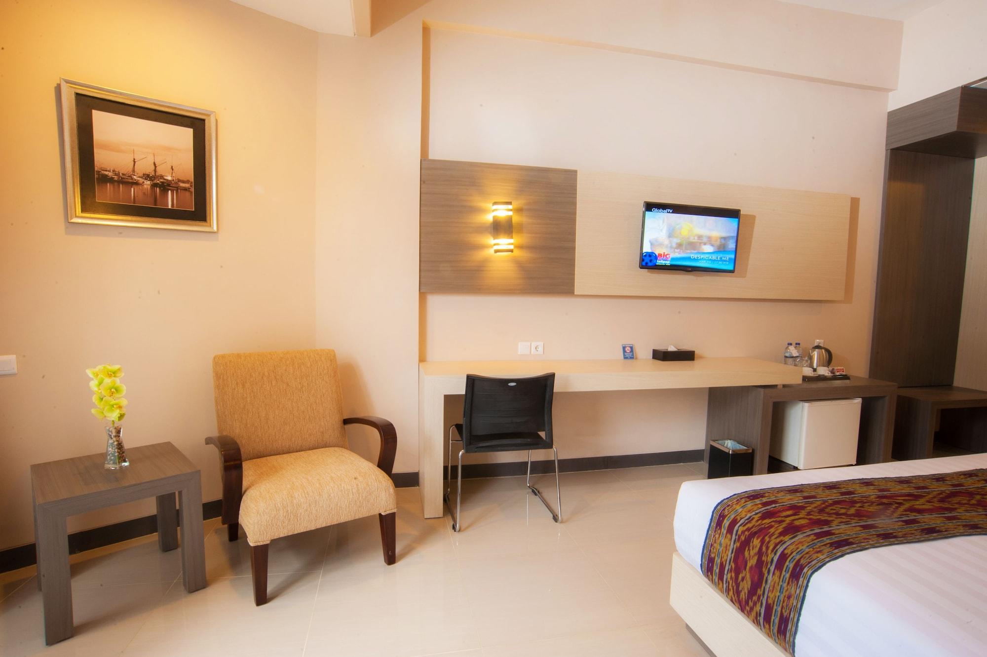 Lombok Raya Hotel Mataram Exterior photo