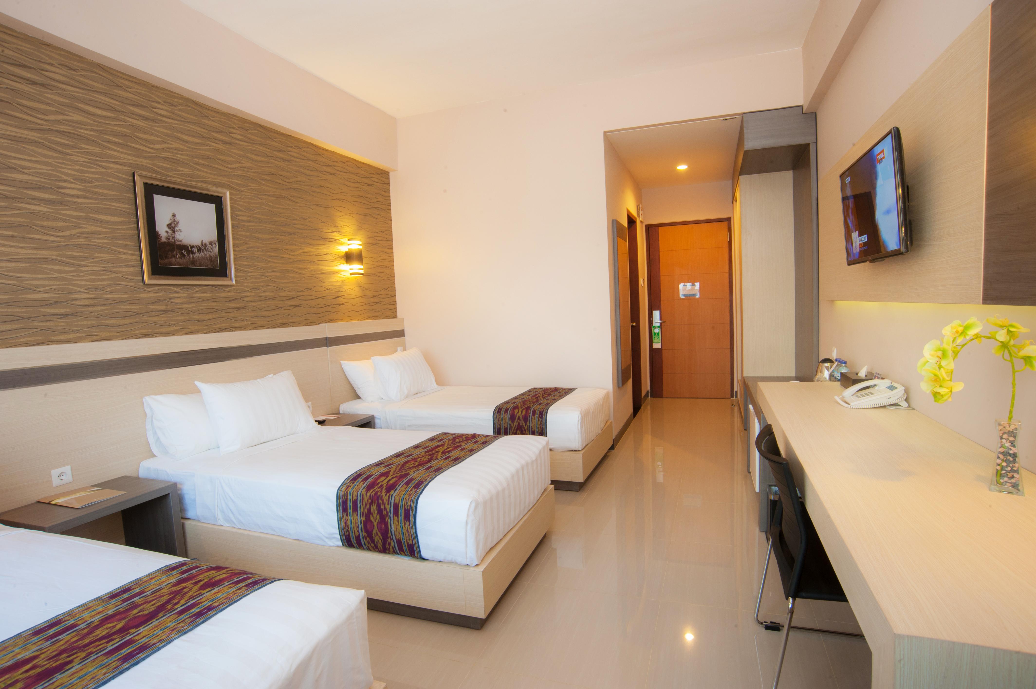 Lombok Raya Hotel Mataram Exterior photo