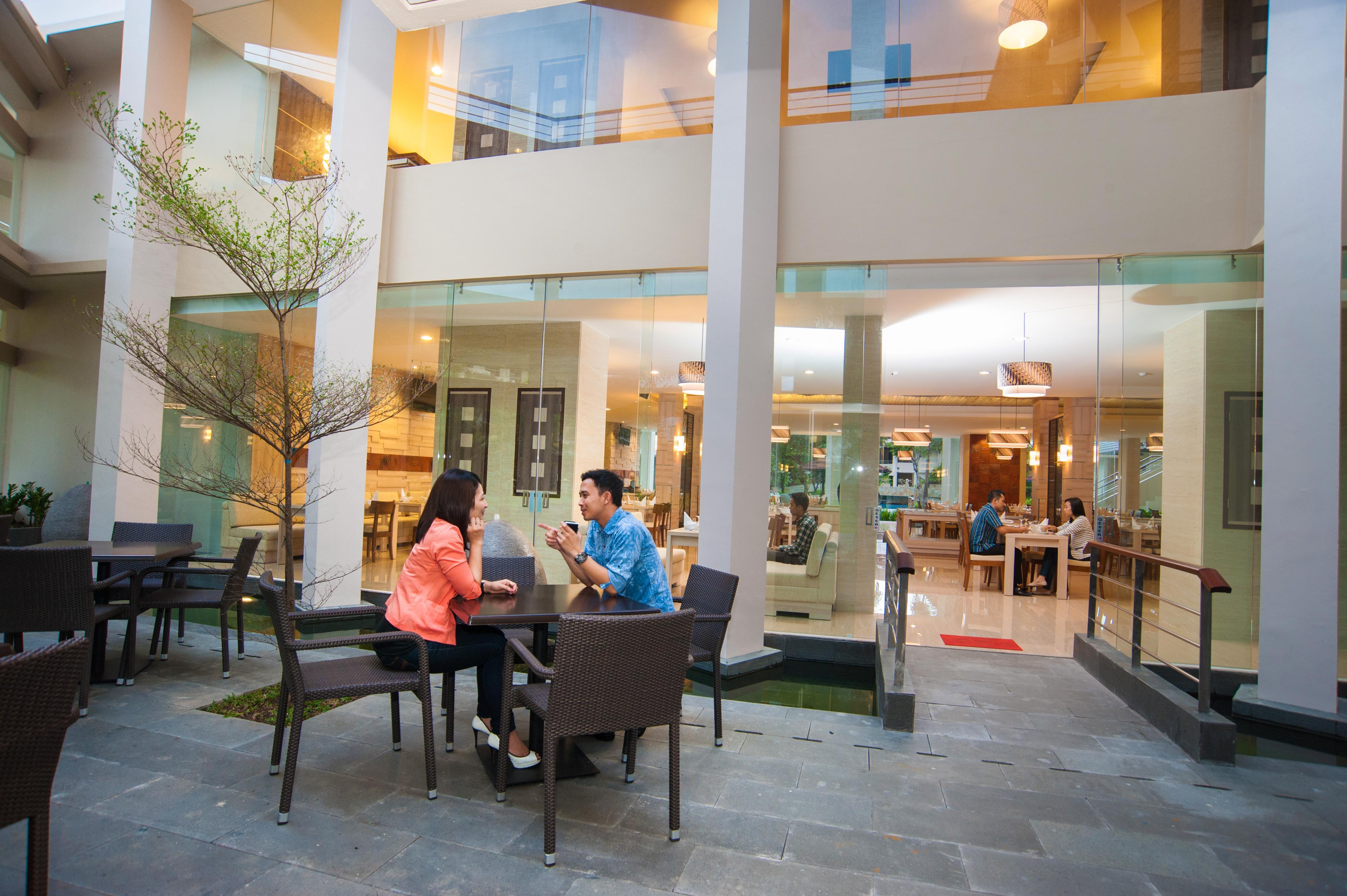 Lombok Raya Hotel Mataram Exterior photo