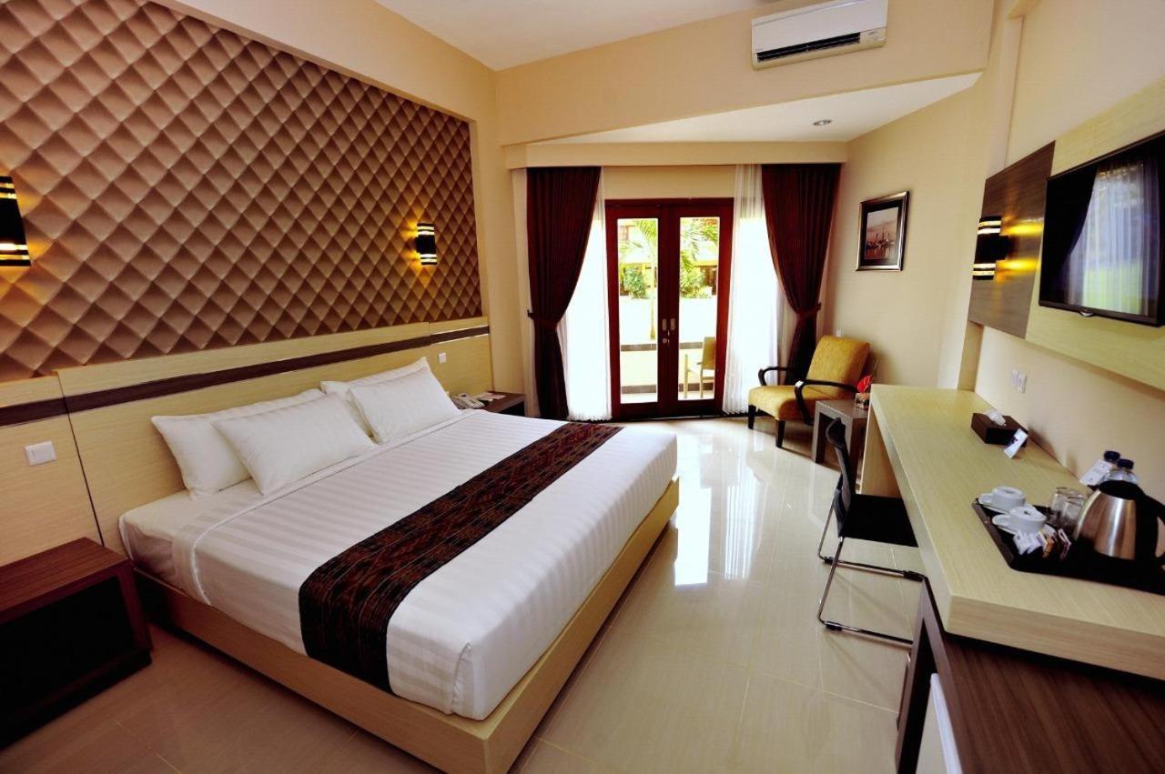 Lombok Raya Hotel Mataram Exterior photo