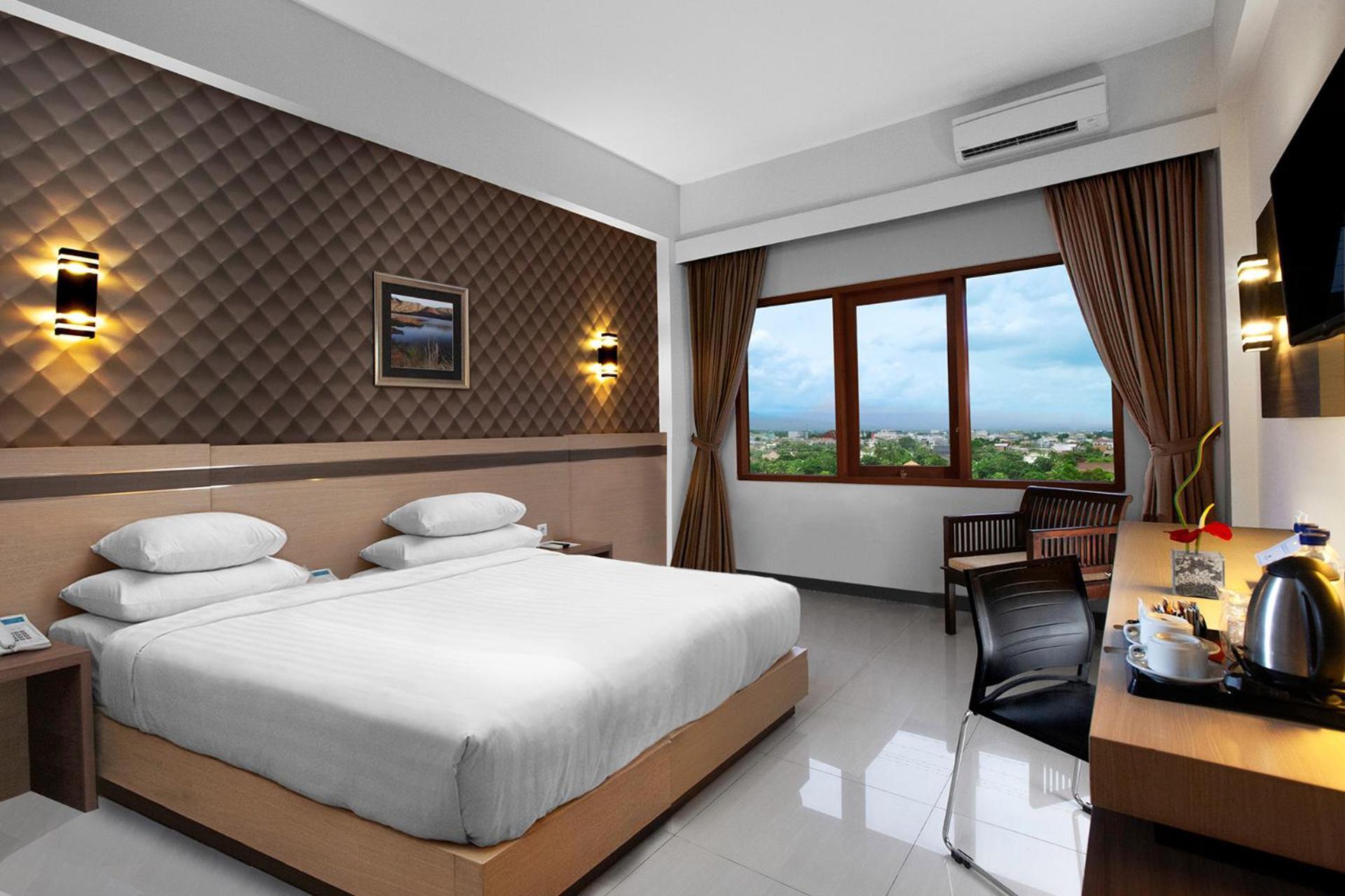 Lombok Raya Hotel Mataram Exterior photo